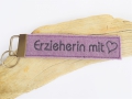 Bild 6 von Schlüsselanhänger Erzieherin mit Herz  / (Farbe) beere/weiße Schrift